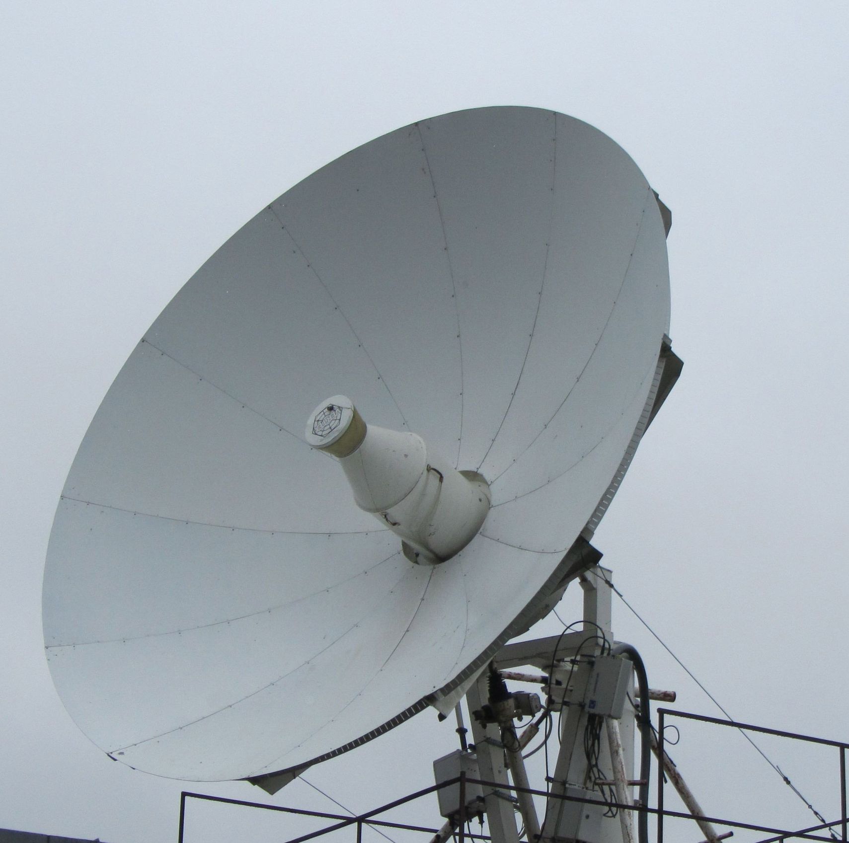 Спутниковая антенна для Yamal 201